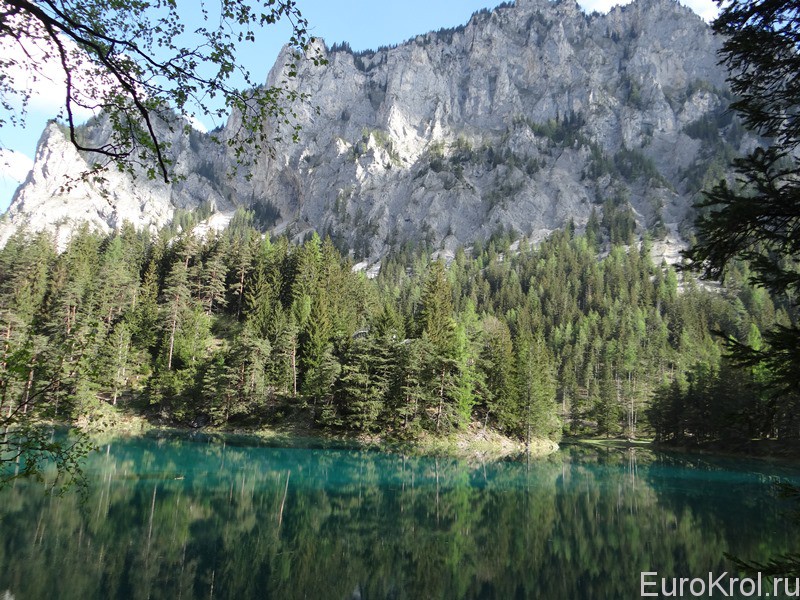 Зелёное озеро в Австрии