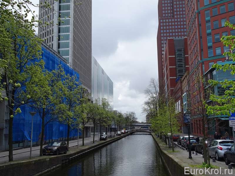 Канал и дома в Гааге